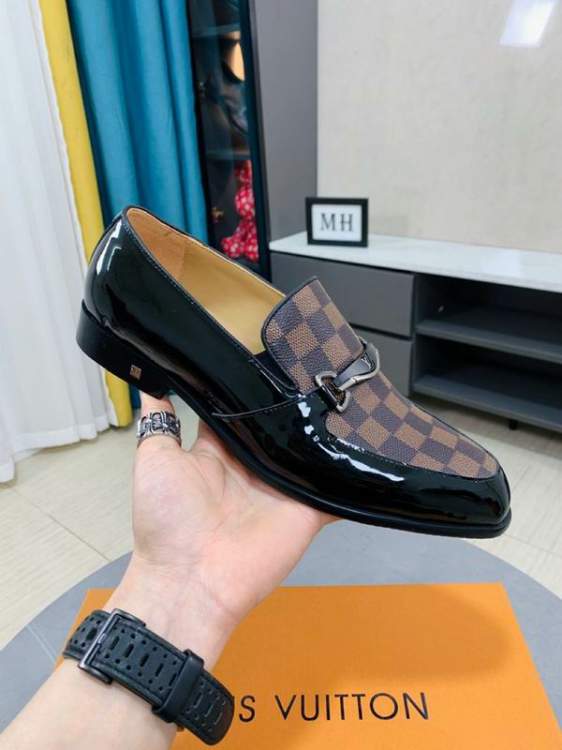 Picture of Louis Vuitton Shoes _SKULVsz38-46mnf033514163